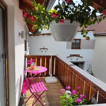 Lay Apartment *
